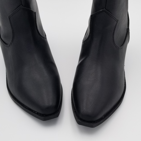 Faux Leather Short Pull On Western boots - Picture 4 of 8